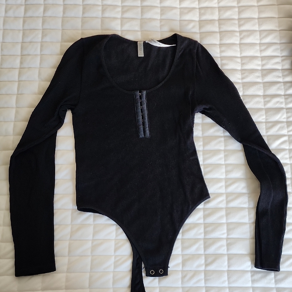 ANWND Black Long Sleeve Bodysuit